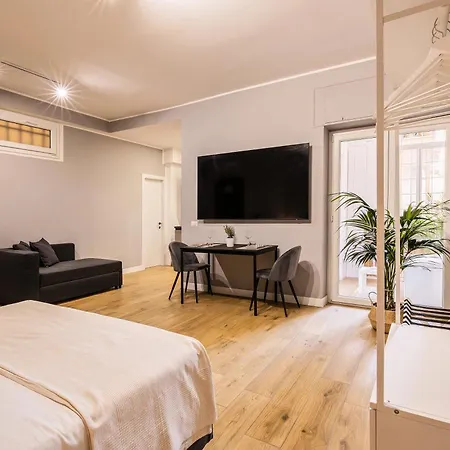 Titina 4*