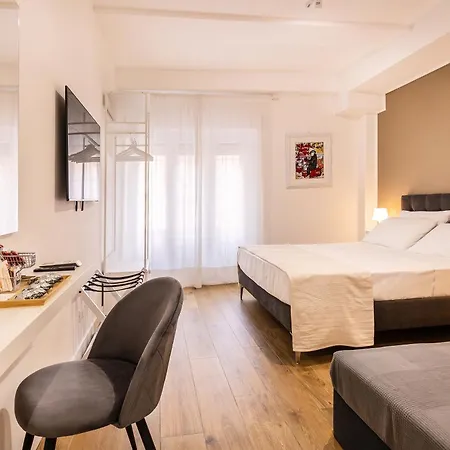 Titina 4* Róma